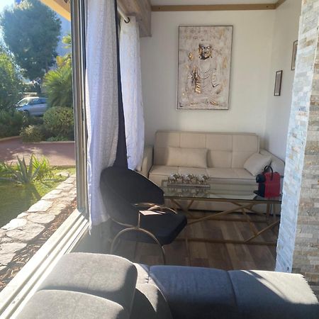 Appartement Confortable, Petite Vue Mer Et Piscine Каси Экстерьер фото